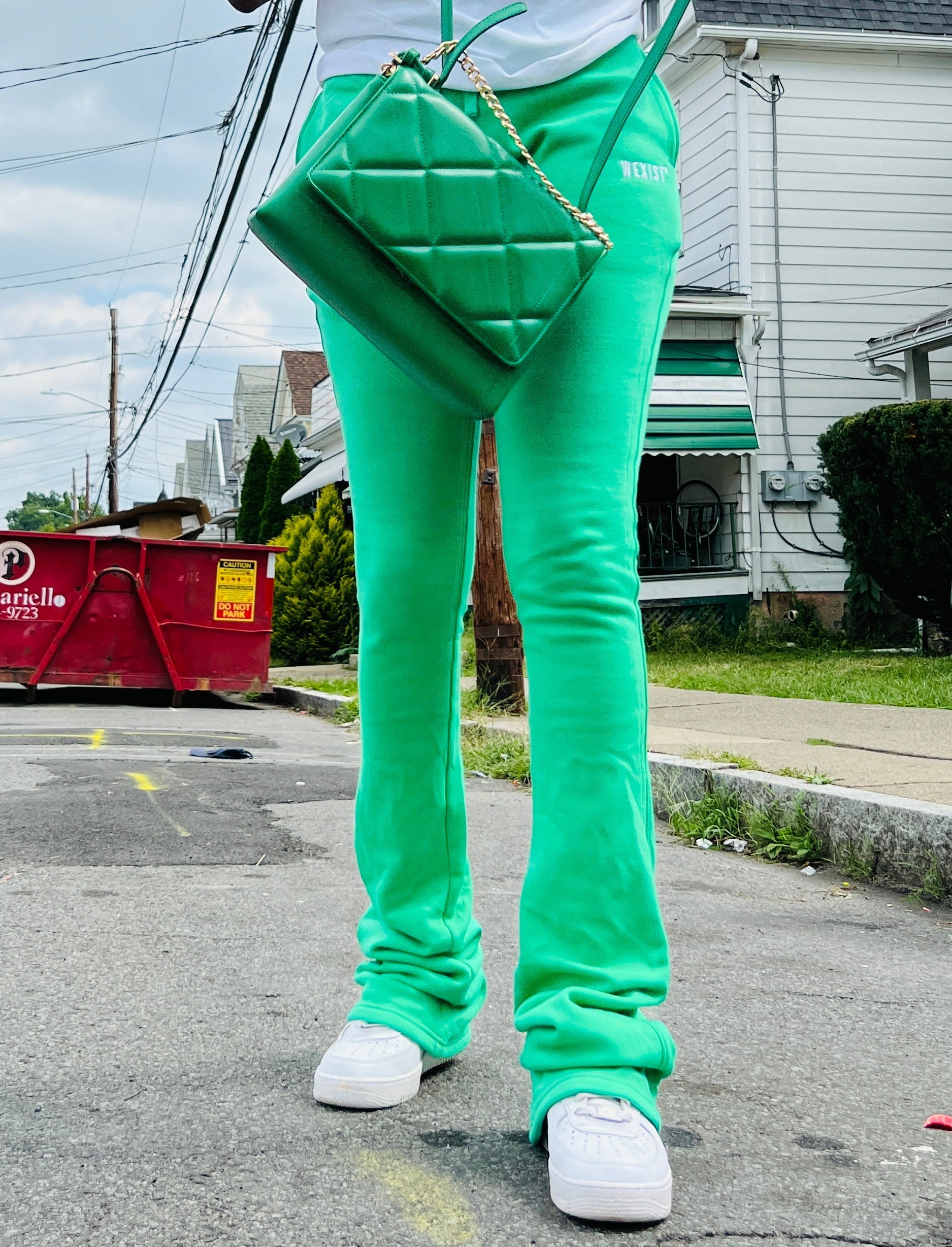 WEXIST green stacked sweatpants for tall girls and tall women.
